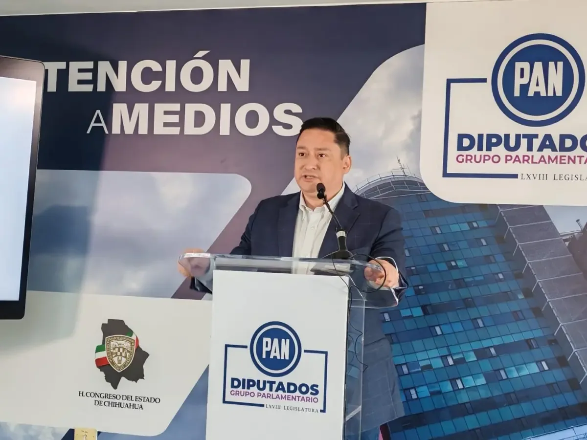 Comparan acciones de gobernadoras de Chihuahua y Baja California en relación a la seguridad y la injerencia de agencias estadounidenses.