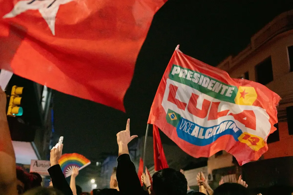 La victoria de Lula da Silva se considera un hito en la lucha por la justicia social en Brasil.