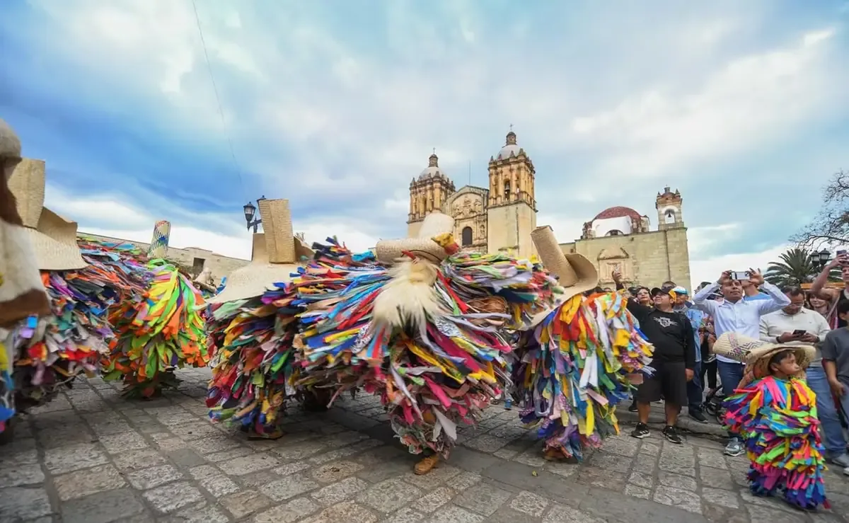 Disfruta del Carnaval de Putla Villa de Guerrero, un evento cultural destacado en el calendario oaxaqueño.