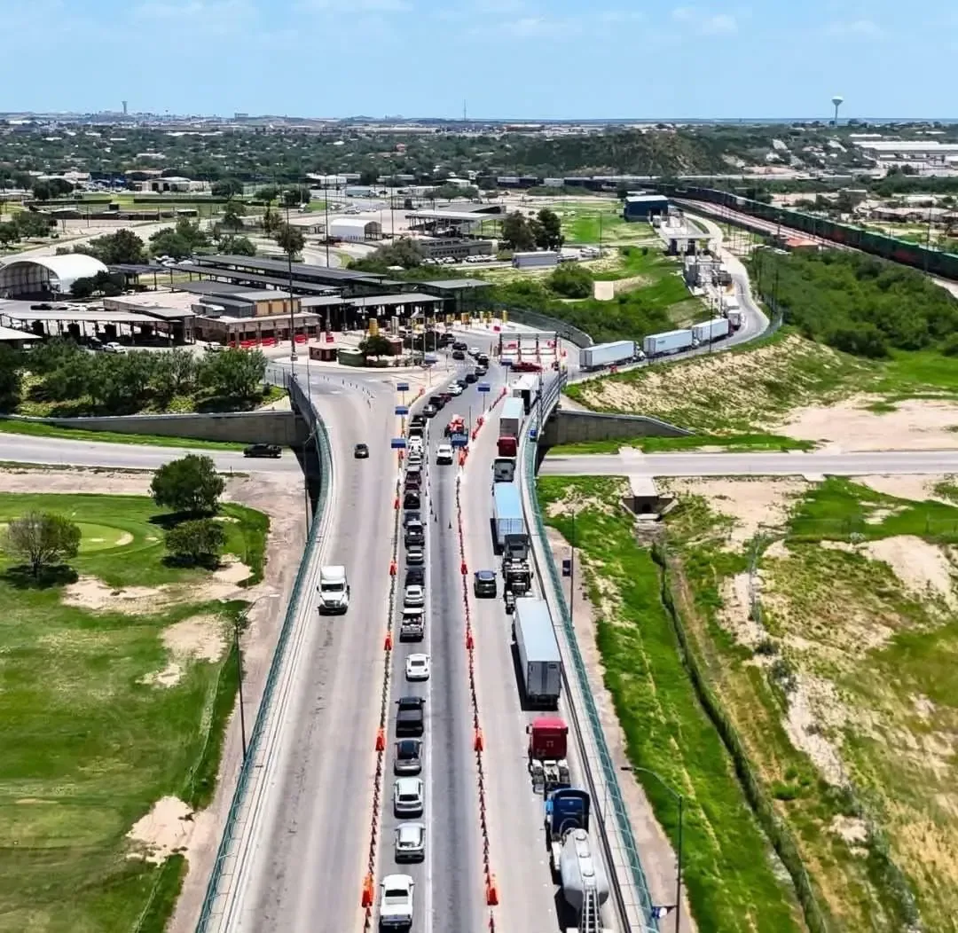 El tiempo de espera en el cruce hacia EE. UU. impacta el aforo vehicular del puente.