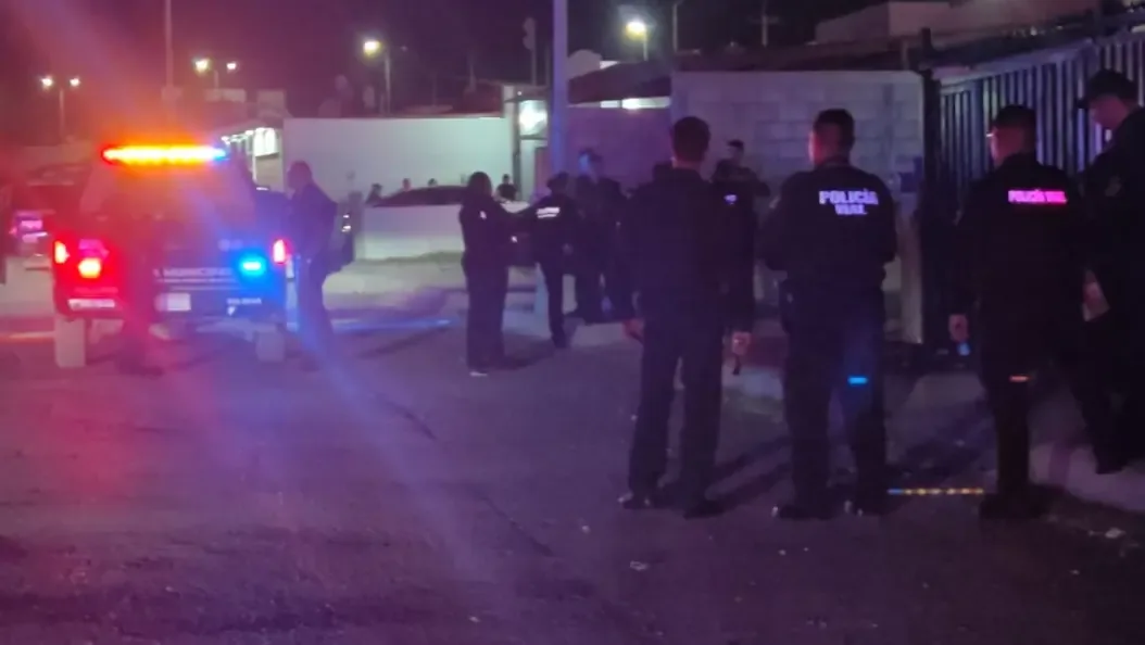 Un conflicto vecinal en Pensiones Civiles terminó en una intensa movilización policiaca tras detonaciones de arma de fuego.