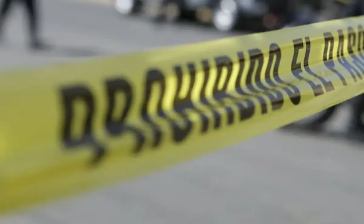 Un ataque armado durante la madrugada cobró la vida de un adolescente y dejó a otros dos amigos gravemente heridos en la alcaldía de CDMX.