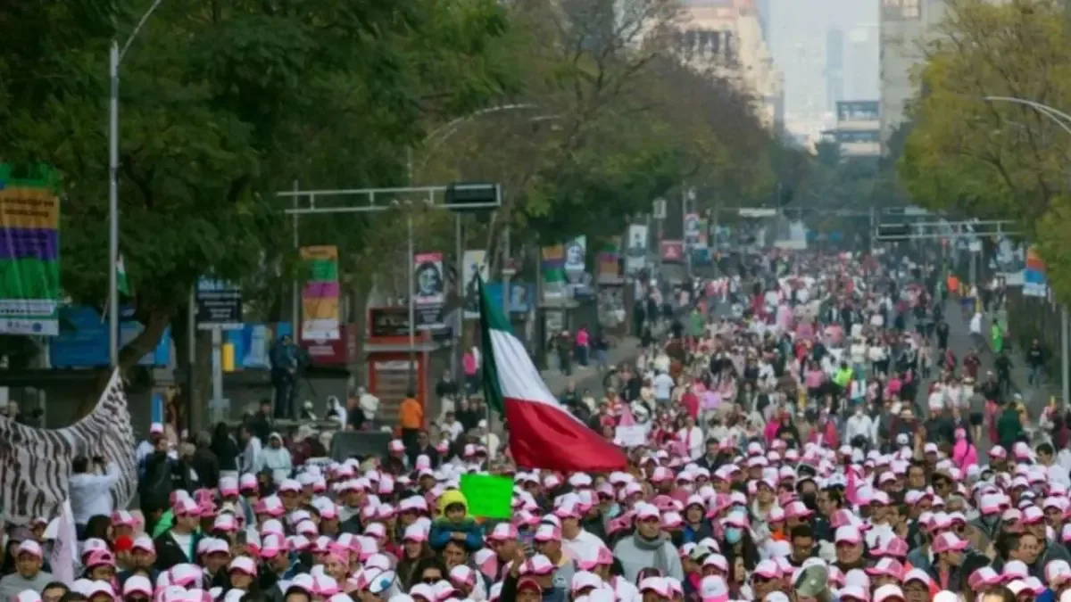 Diversas organizaciones realizan manifestaciones en la capital, afectando el tráfico y la movilidad en varias alcaldías.