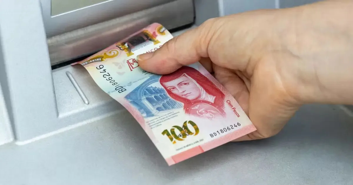 La cotización del dólar muestra una tendencia bajista y un comportamiento más estable en el último año.