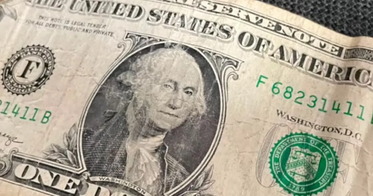 La cotización del dólar es clave para familias en Michoacán que reciben remesas.
