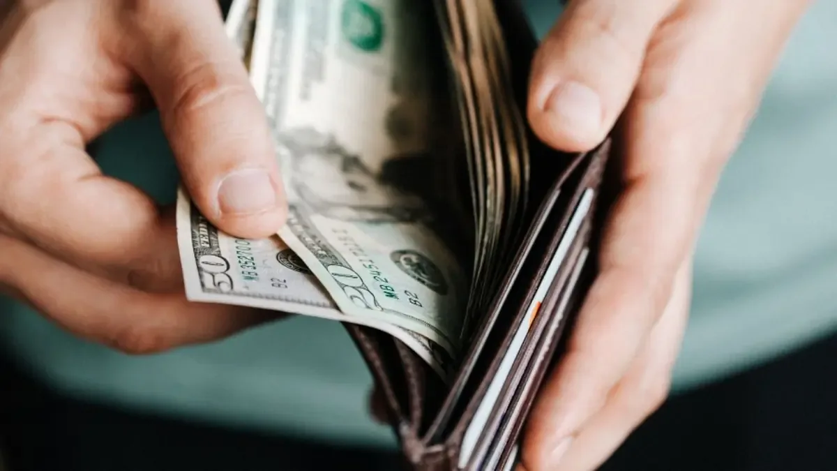 El peso mexicano busca estabilidad ante el dólar estadounidense en el cierre del mes.
