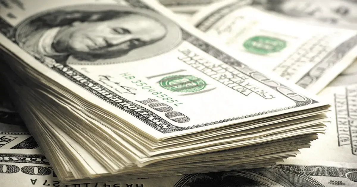 El precio del dólar en México muestra estabilidad y ligera variación en sucursales.