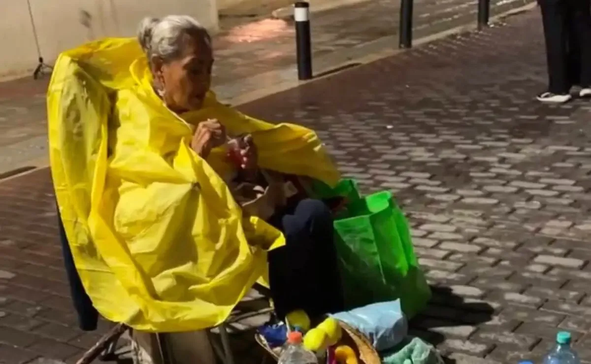 La protesta de Doña Josefina resaltó la necesidad de atención a sus demandas por parte de las autoridades.