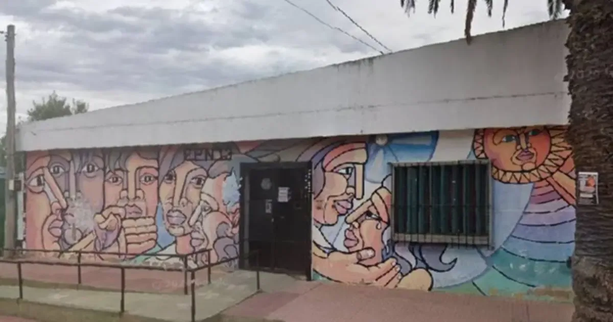 La comunidad educativa de Ensenada exige espacios de aprendizaje seguros tras graves acusaciones de maltrato.