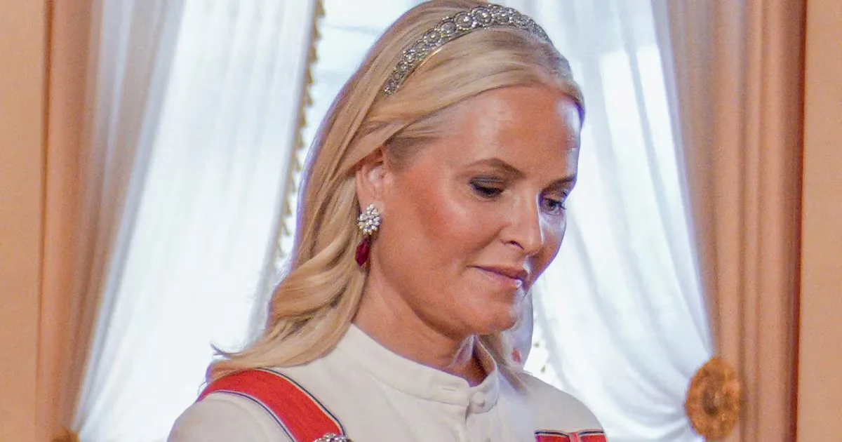 Documentos desclasificados muestran a la princesa Mette-Marit y Jeffrey Epstein.