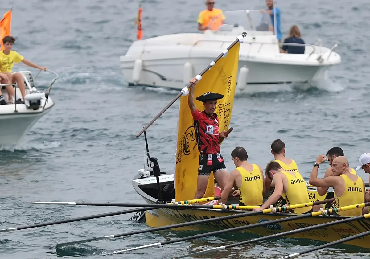 La 'Torrekua II' logra una victoria memorable, eclipsando a competidores en la regata de Orio.