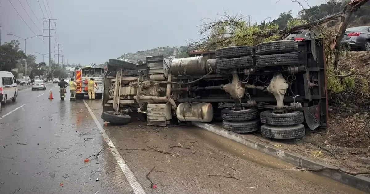 Las autoridades advierten sobre condiciones meteorológicas adversas en Baja California.