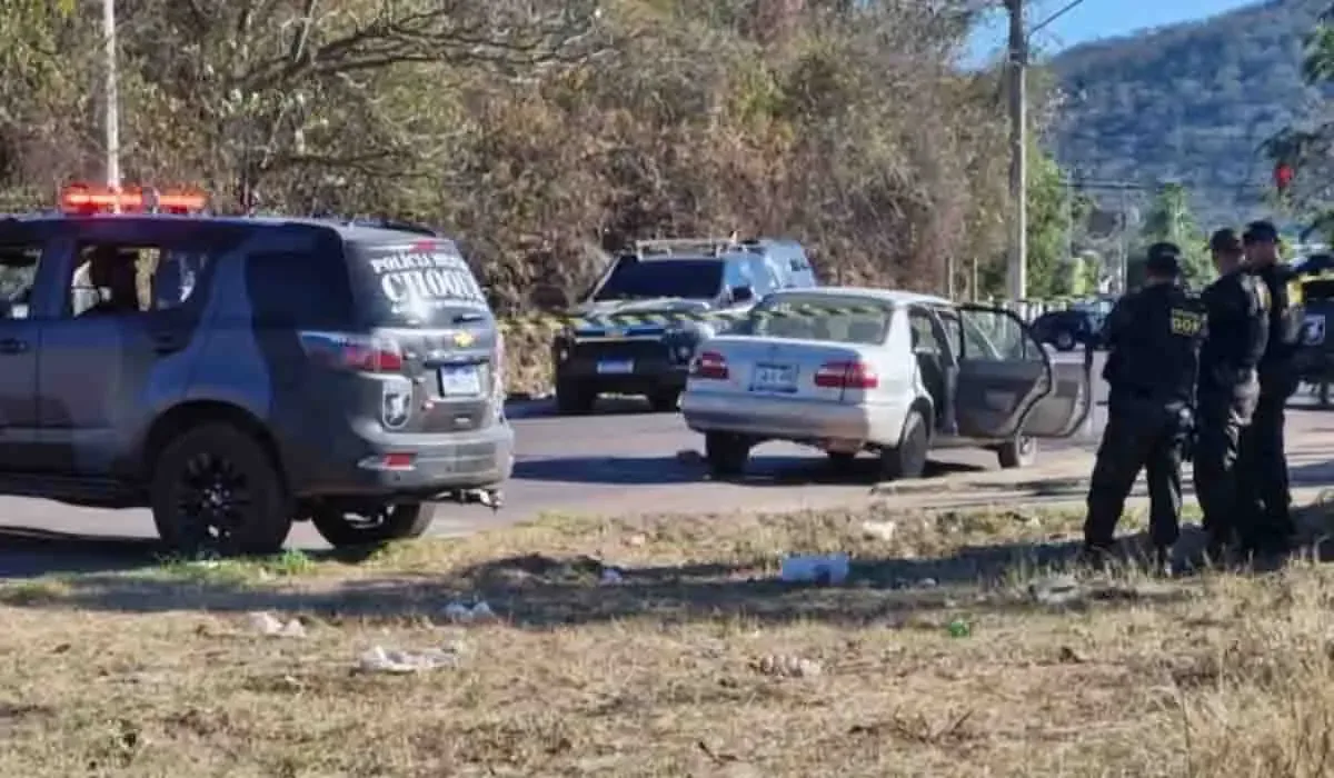 Las víctimas eran investigadas por narcotráfico; el incidente ocurre en un contexto de creciente violencia en la región fronteriza.