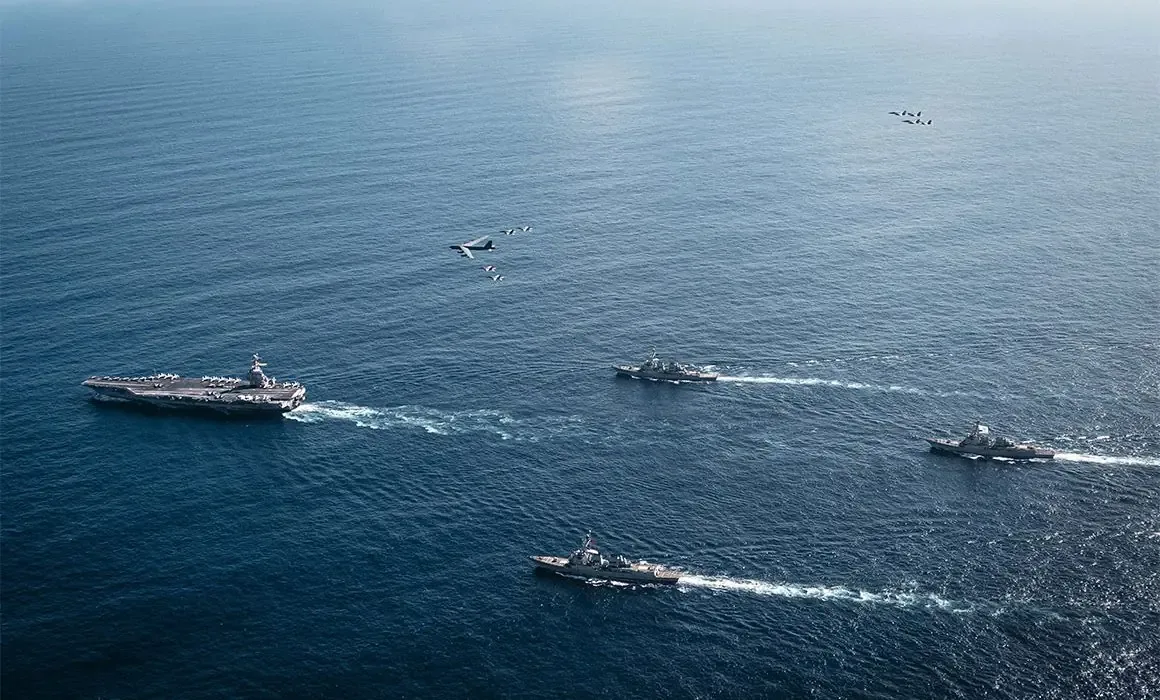 Dos embarcaciones chocan durante maniobras en el mar Caribe, dejando a dos tripulantes heridos.