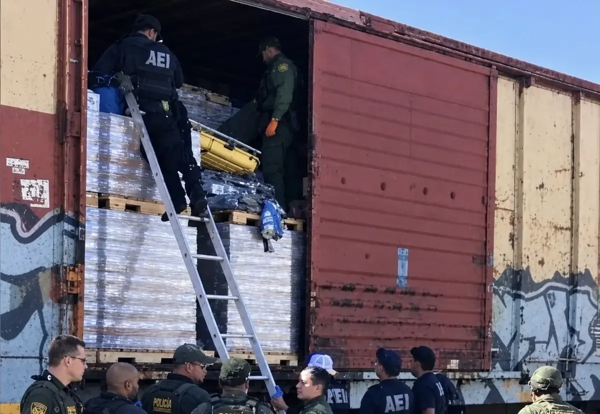Altas temperaturas en Texas provocan el fallecimiento de migrantes y hospitalización de otros dos.