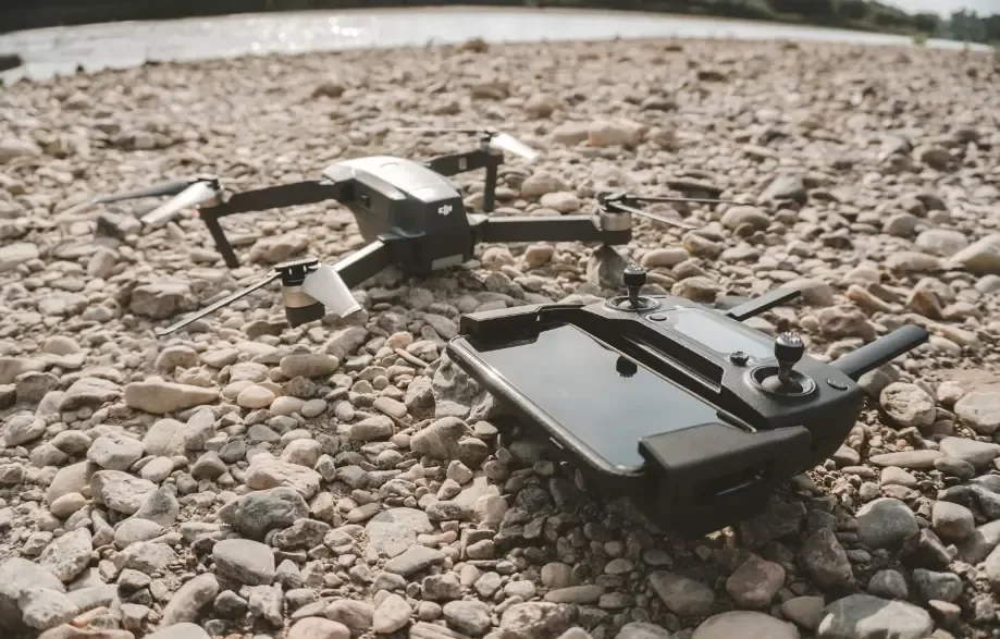Las autoridades implementan drones para prevenir accidentes en la costa tras tragedia reciente.