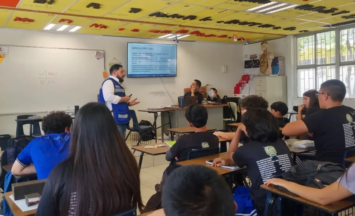 Se abordaron temas como bullying, suicidio y riesgos del vapeo para promover un entorno seguro.