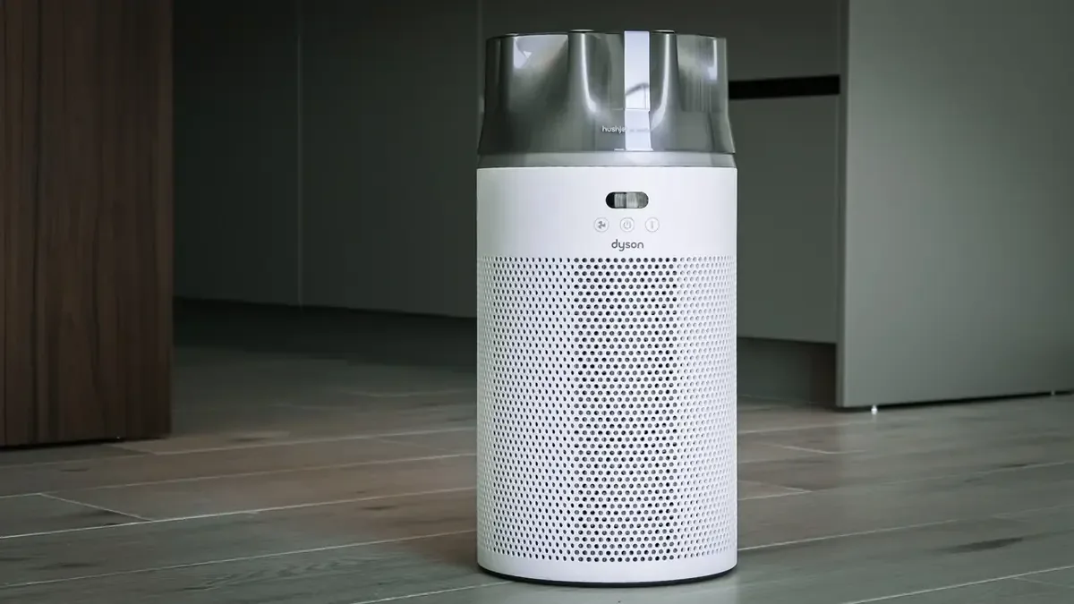 Dyson presenta un purificador que combina eficacia en el aire puro y diseño compacto y silencioso.