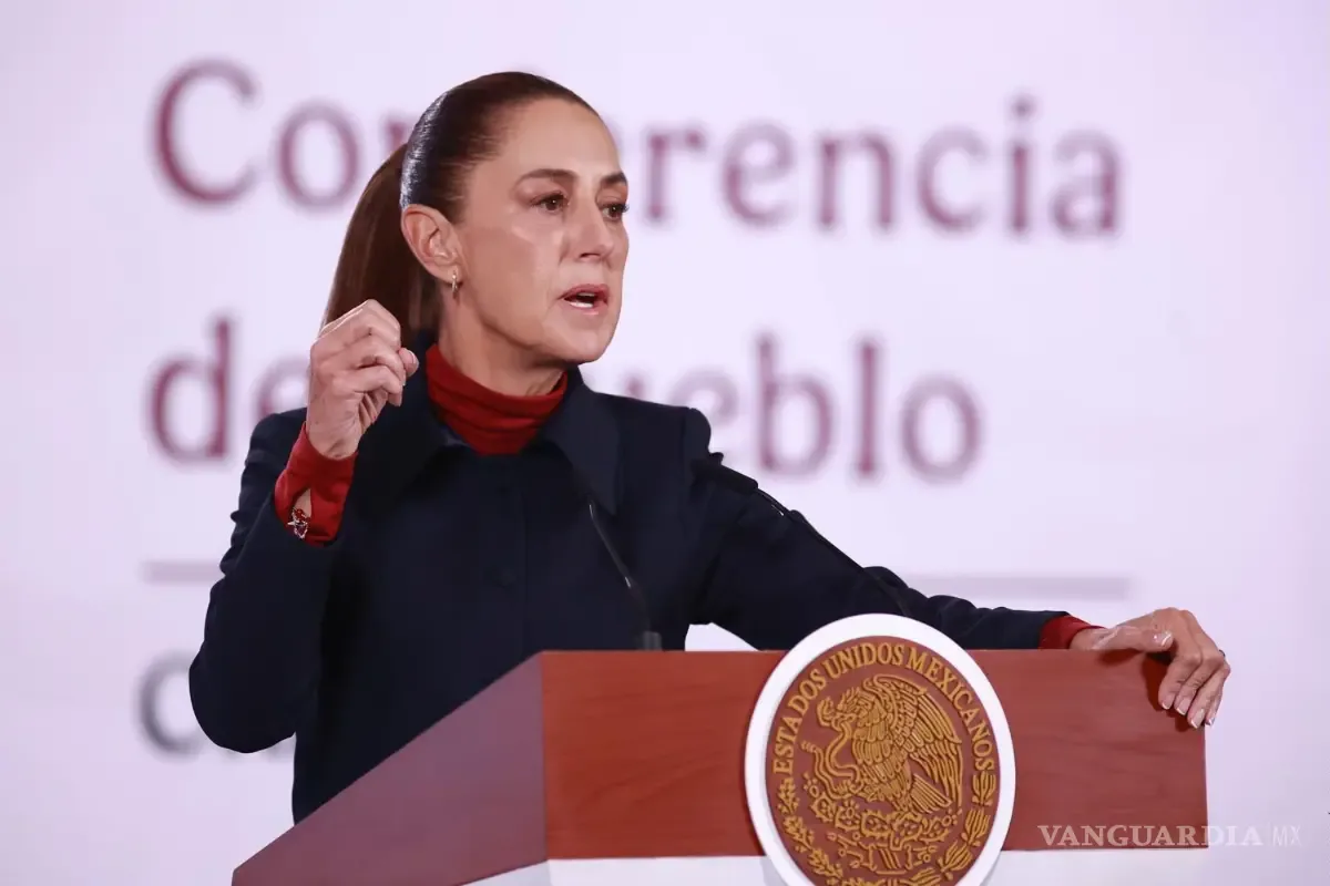 Economistas reunidos con la Presidenta Claudia Sheinbaum en Palacio Nacional.