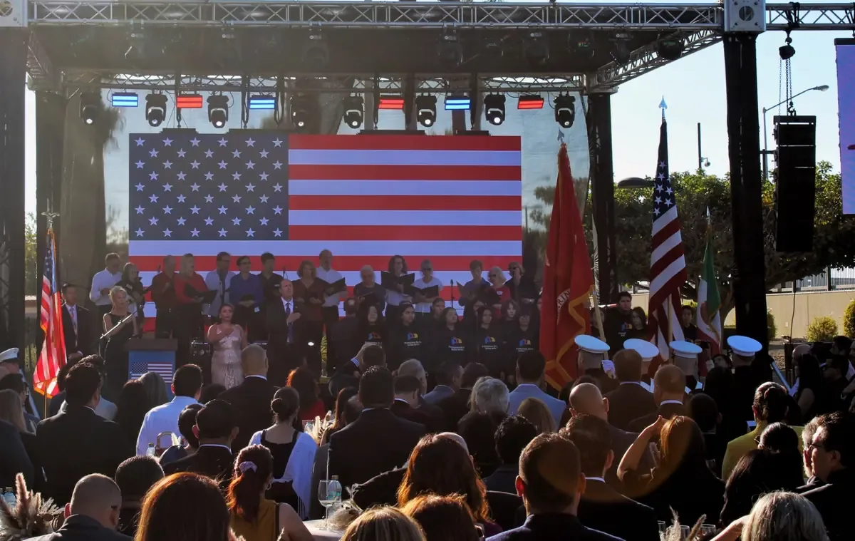 El cónsul de Estados Unidos en Tijuana concluye su mandato tras 27 años de servicio diplomático.