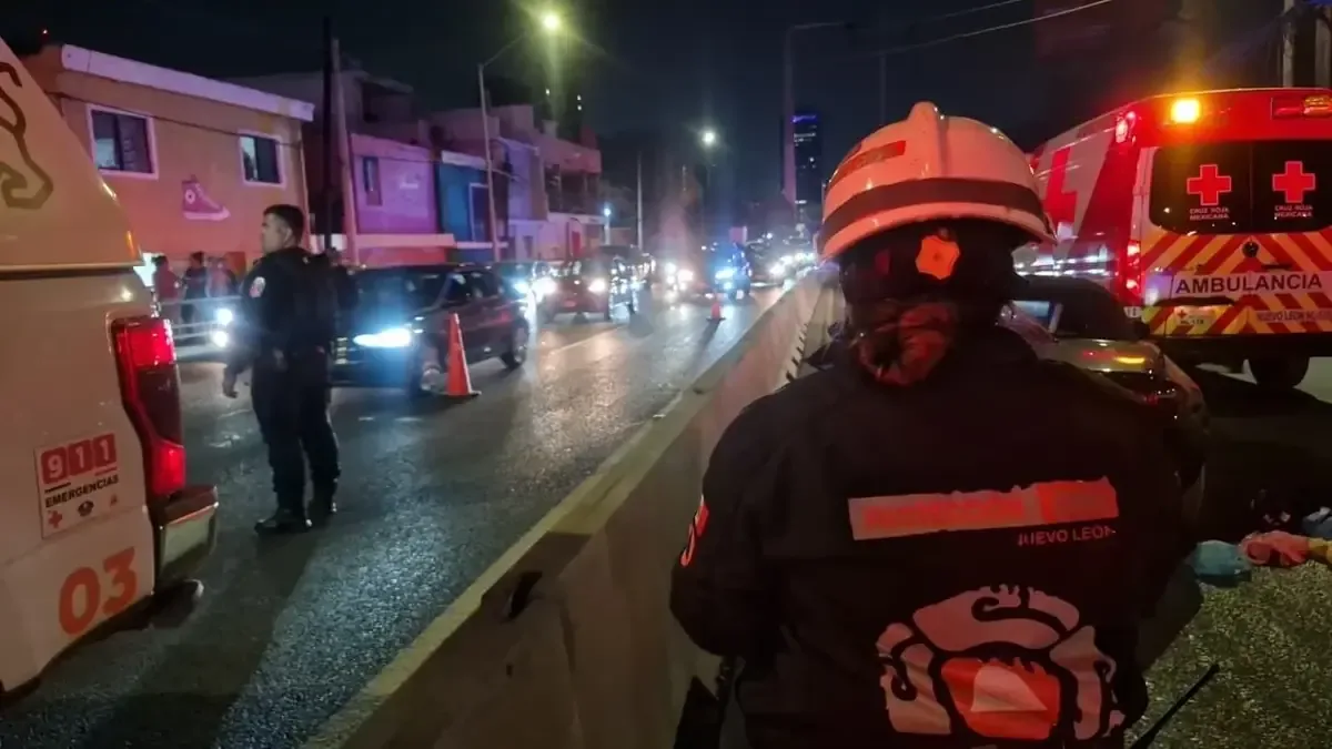 El accidente ocurrió en la Avenida Morones Prieto y afectó la circulación en la zona.