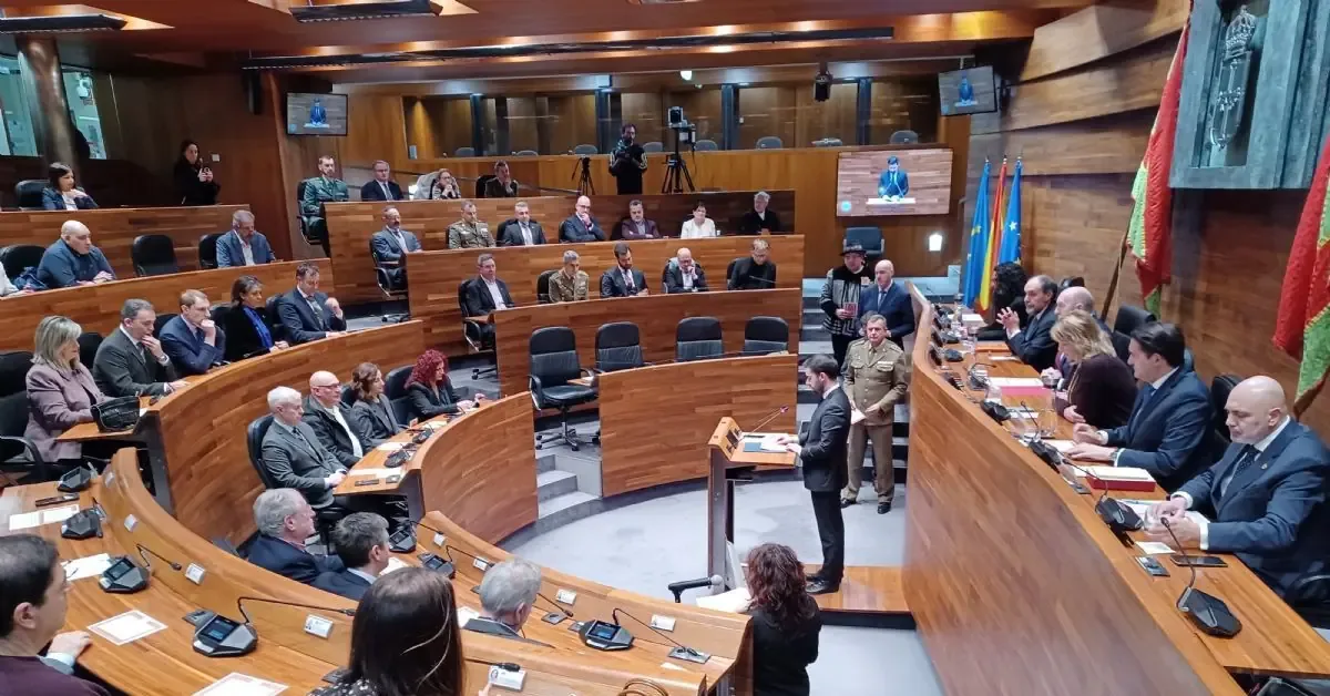 El acto resalta la importancia histórica del Fuero de León y los Decreta de León en la democracia europea.