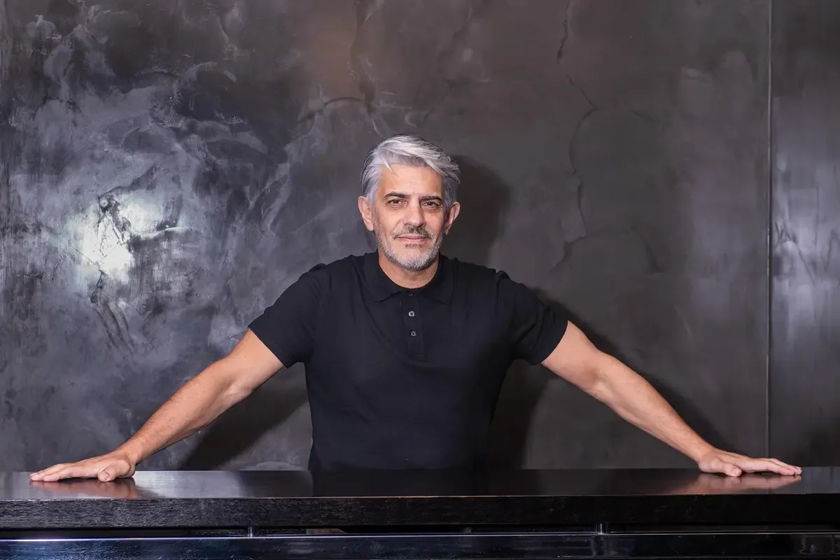 El actor argentino comparte su visión del arte y la vida en el estreno de "Maldita Felicidad".