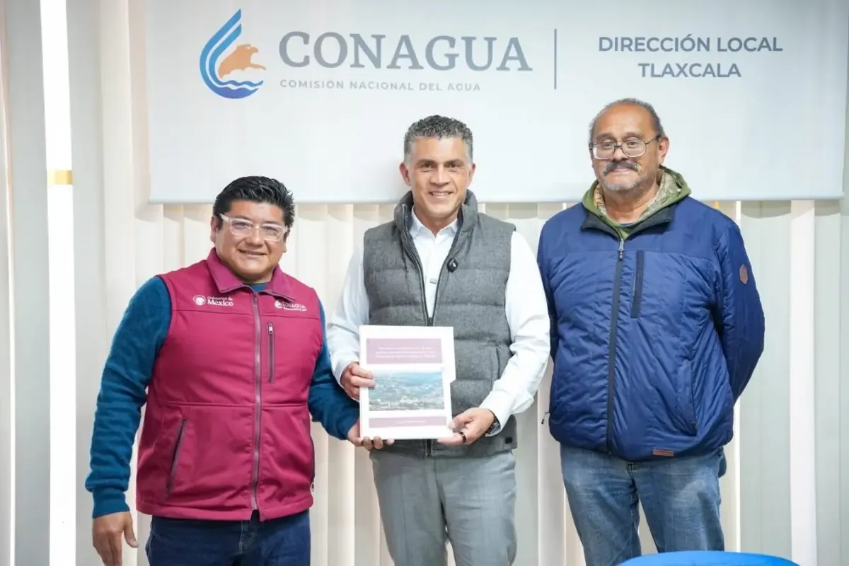 El acuerdo busca mejorar la infraestructura hídrica y el saneamiento en la capital del estado.