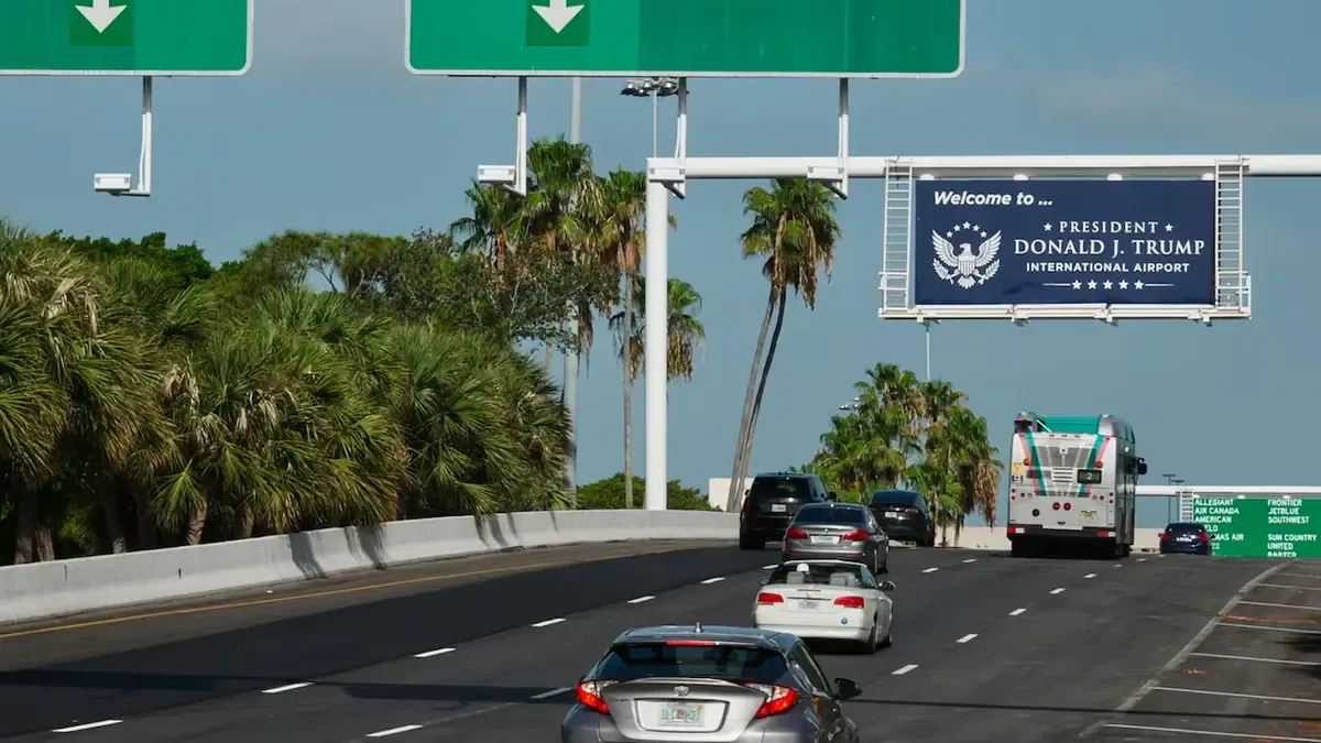 Este cambio histórico convierte al aeropuerto en el primero en llevar el nombre de un presidente estadounidense en funciones.