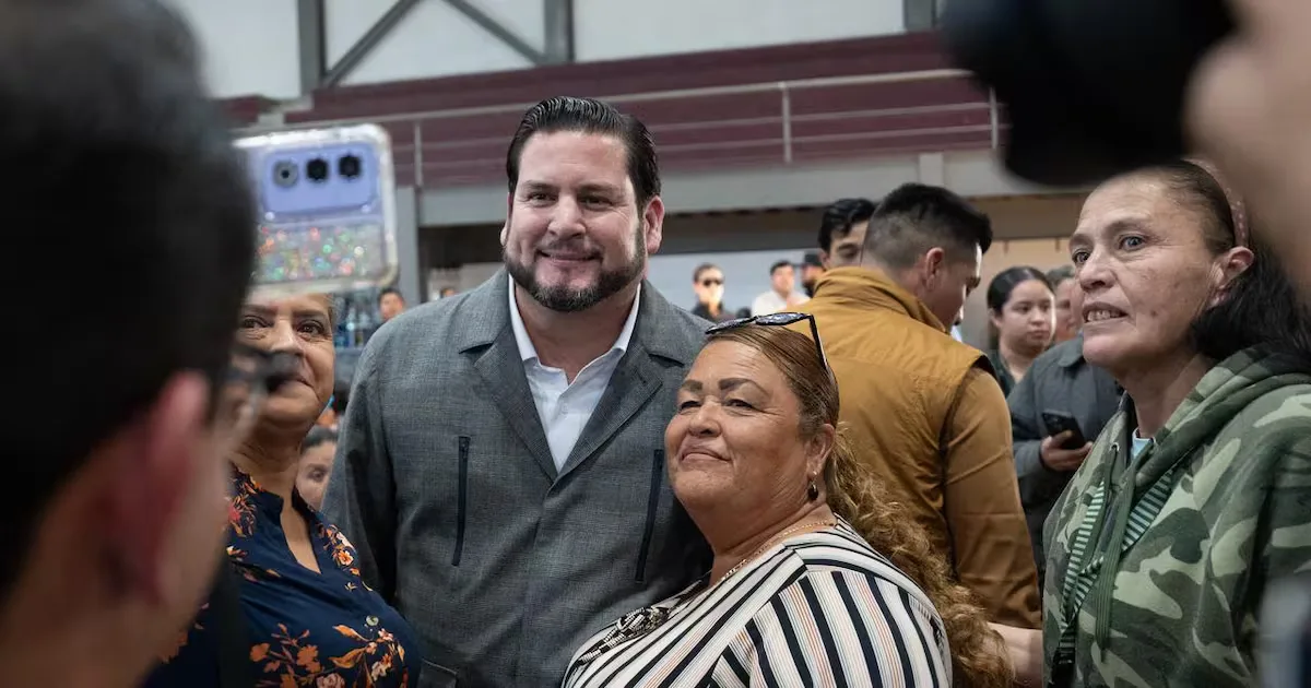El alcalde Ismael Burgueño Ruiz anuncia la donación de pulmones verdes en Tijuana.