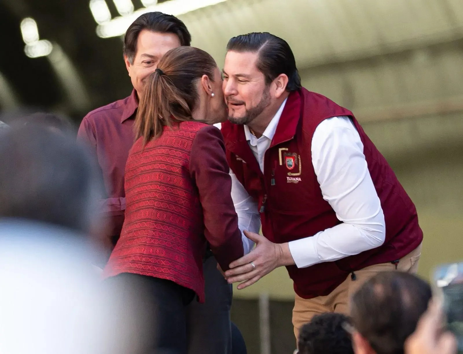 El alcalde Ismael Burgueño Ruiz en la inauguración de nuevas obras en Tijuana.