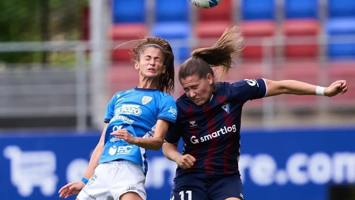 La situación del equipo se complica tras su reciente derrota ante el Eibar.