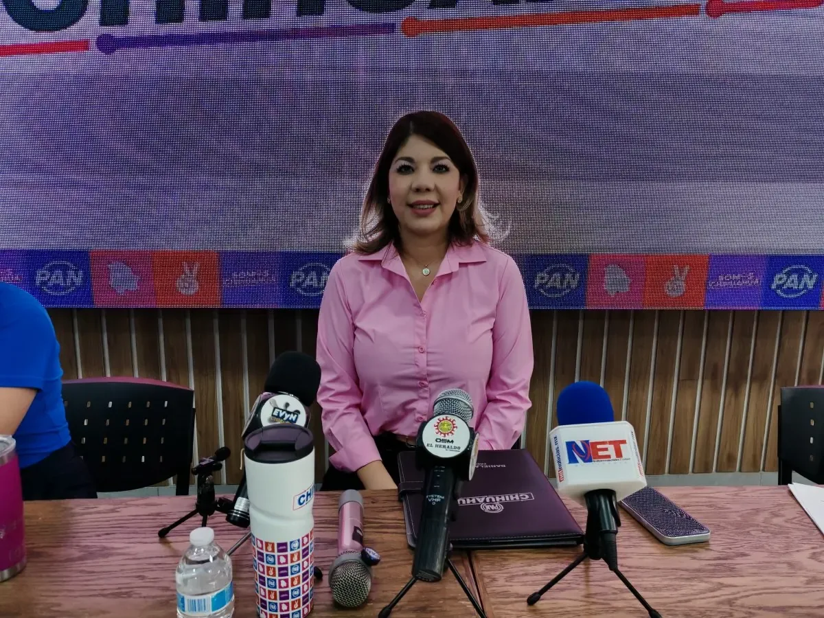 El aspirante a alcalde cuestiona la responsabilidad de la gobernadora en la atención de los problemas de la ciudad.