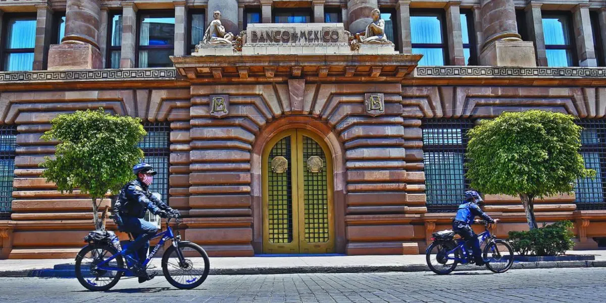 "El Banco de México busca recuperar la credibilidad en su política monetaria."