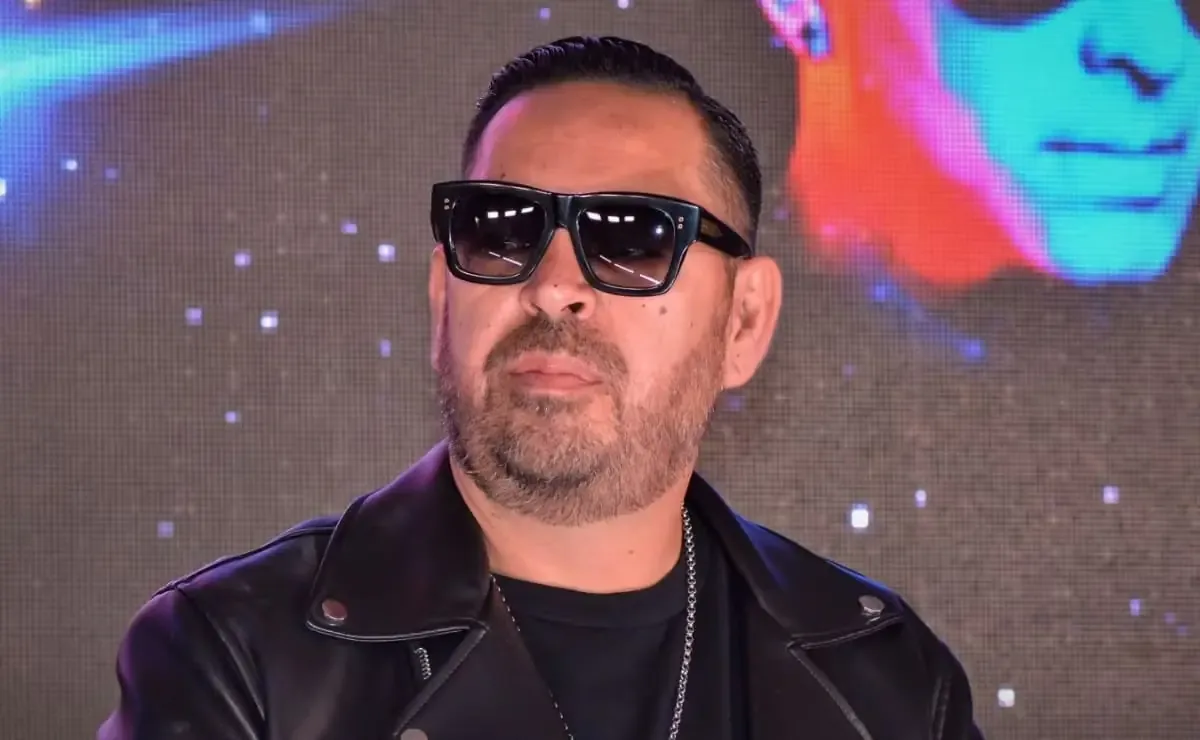 El cantante reconoce su responsabilidad en el fin de su relación tras 14 años de matrimonio.