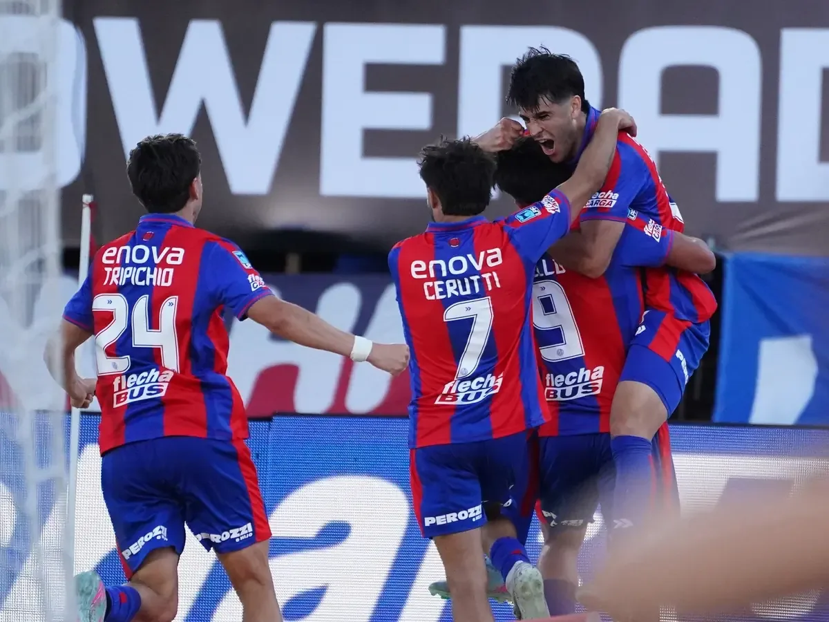 El Ciclón enfrentará al clásico rival en un duelo crucial por el Torneo Apertura.