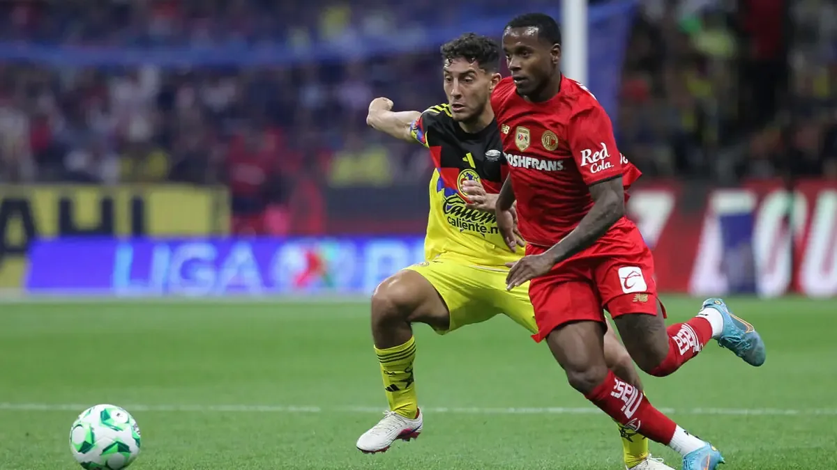 El club señala que el jugador ha sido víctima de ataques racistas en redes sociales tras un incidente en el estadio.