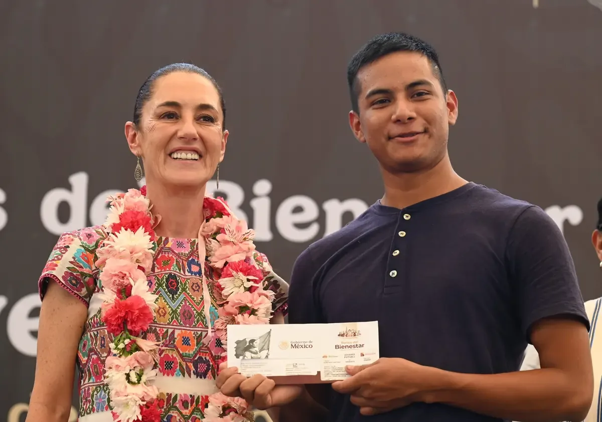 El debate sobre los programas sociales en México revela tensiones profundas en la sociedad.