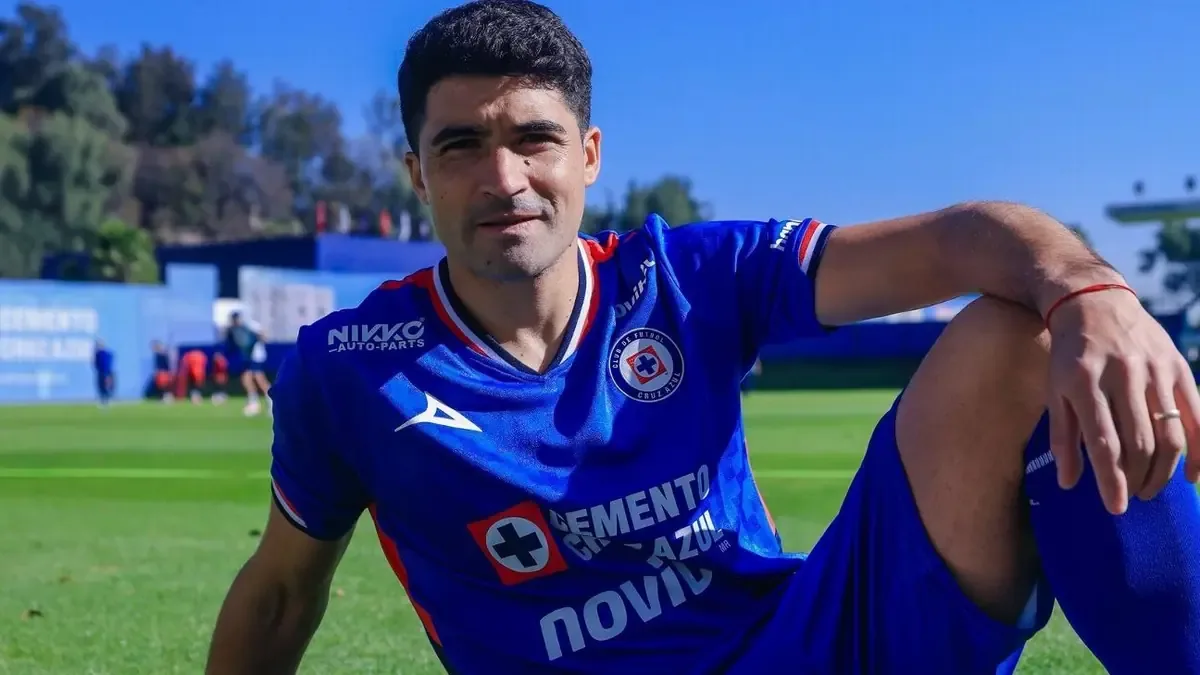 El delantero argentino se une al equipo tras una serie de negociaciones complicadas.