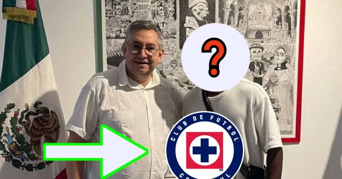 El delantero nigeriano llega para pruebas médicas y podría firmar contrato.