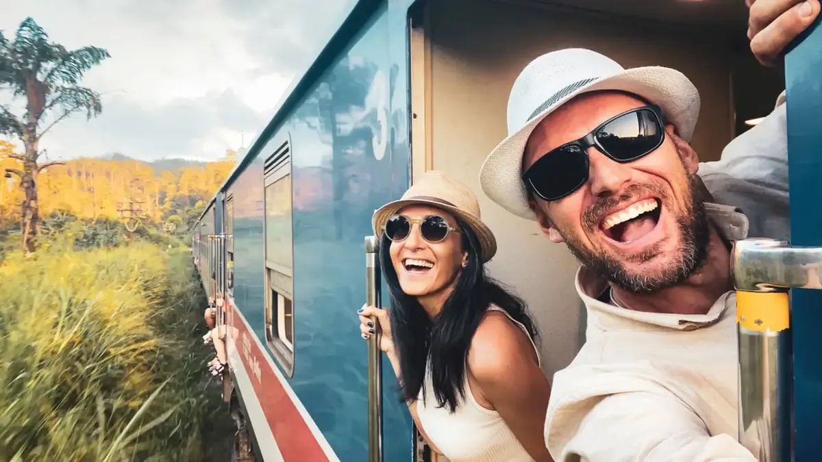 Las nuevas dinámicas de viaje transforman la experiencia de vacaciones y generan paradojas en los destinos turísticos.