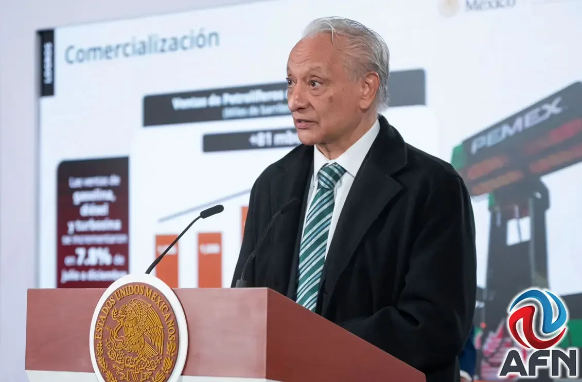 El director de Pemex, Víctor Rodríguez Padilla, durante la conferencia de prensa sobre exportaciones.