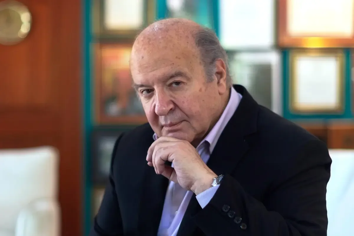 El economista criticó la designación de un nuevo gabinete por el presidente José María Balcázar.