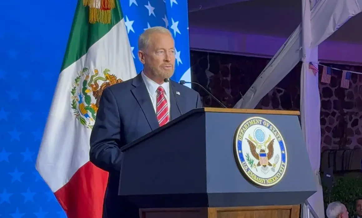 El embajador Ron Johnson destaca la importancia de la cooperación México-EE. UU.