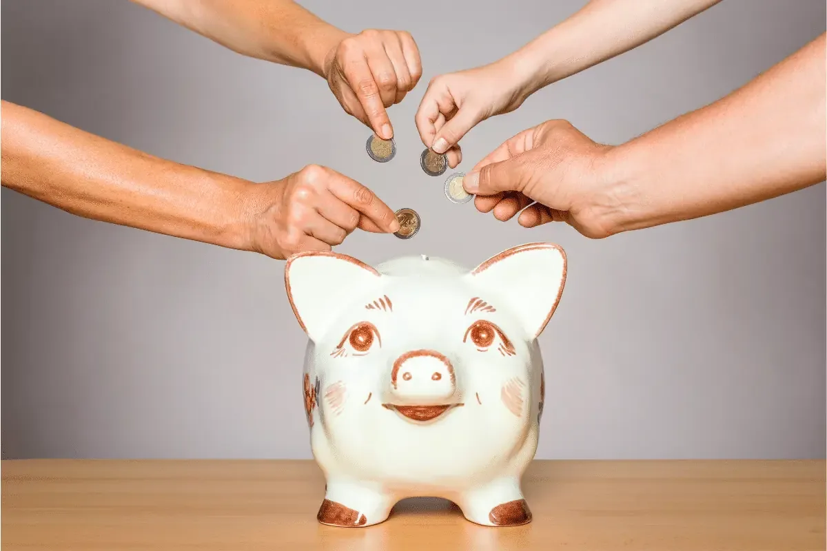 El entorno laboral afecta tus finanzas personales y la capacidad de ahorro.