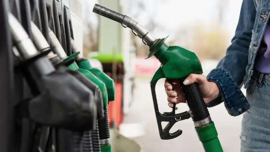 El estímulo fiscal a combustibles busca mitigar el impacto del aumento internacional en los precios del crudo.