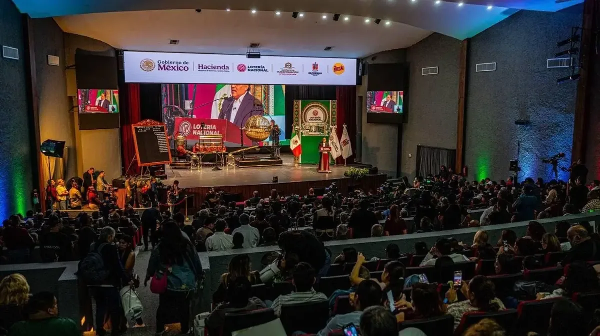 El evento conmemora el Bicentenario del nacimiento del General Mariano Escobedo y resalta el crecimiento de la ciudad.