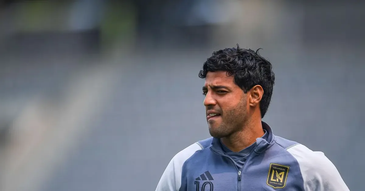 El exfutbolista mexicano se une a numerosas celebridades en el Levis Stadium.
