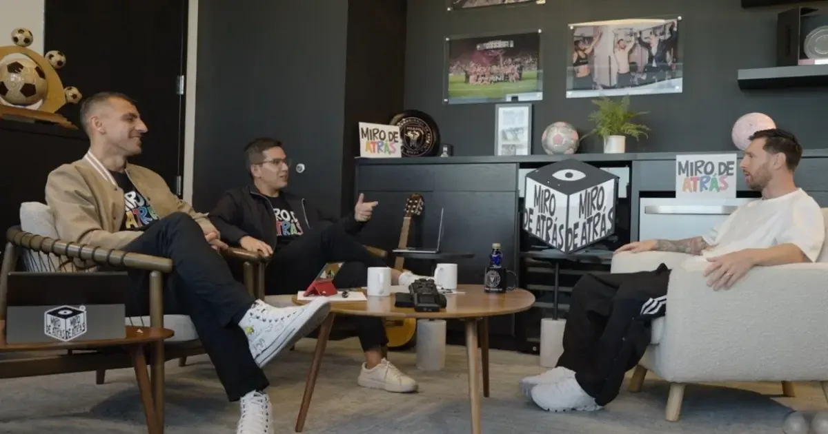 El futbolista argentino habló de sus experiencias en el país y su relación con los aficionados.