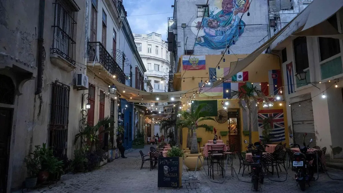 La combinación de altas temperaturas y bloqueos económicos amenaza la estabilidad social en Cuba.